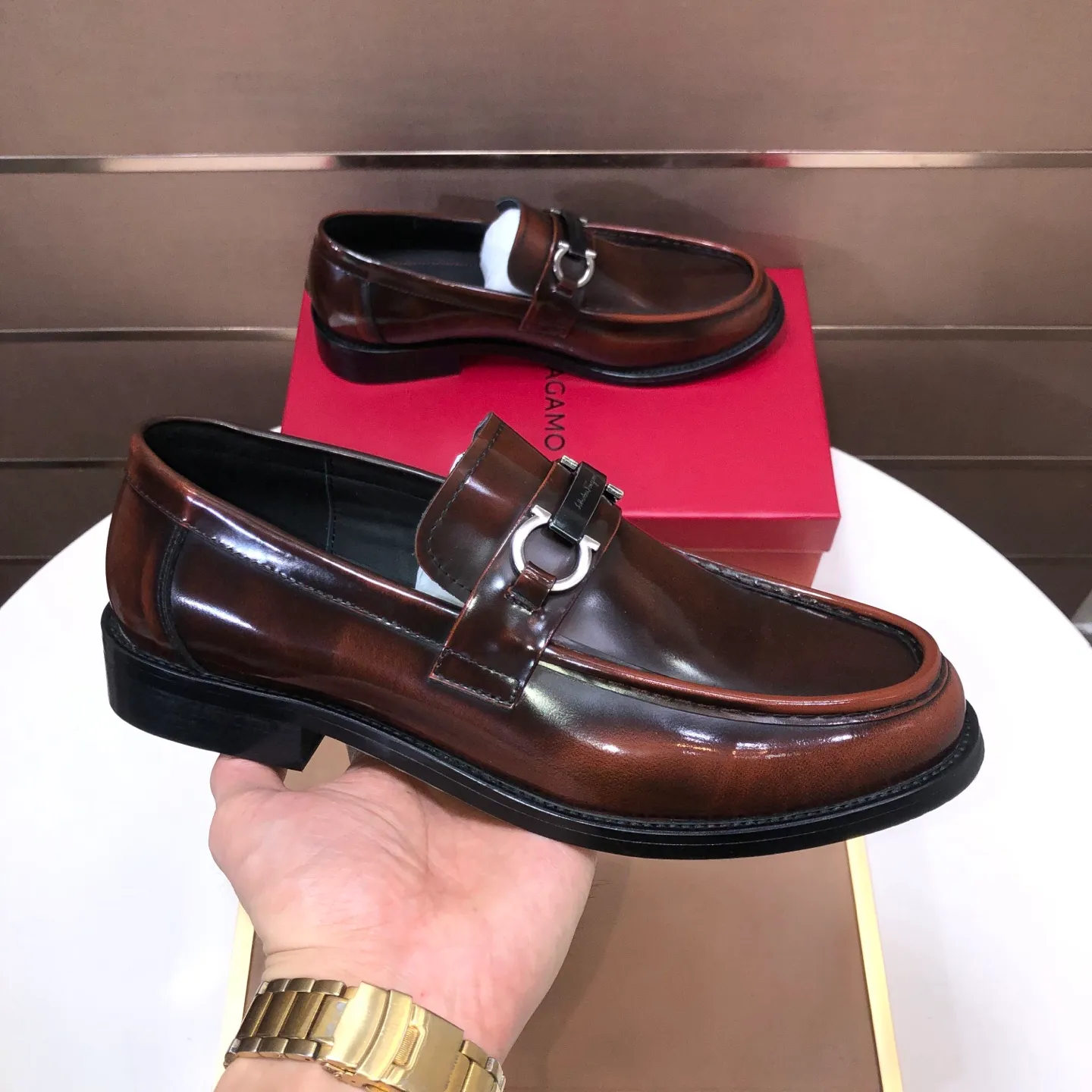 Men's shoes 💰540💰 [Ferragamo/Ferragamo] The latest model from the counter. Original imported high-quality cowhide with open sides + imported 🐂 cowhide lining + original luxury metal buckle + original combination outsole. Comparison is stress-free 38–45 (45 is custom-made and cannot be returned or exchanged)
